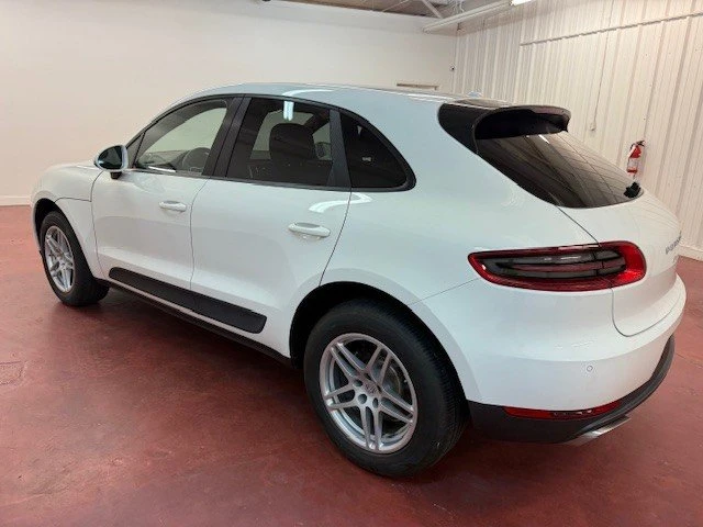 2017 Porsche Macan - Image 3 of 20