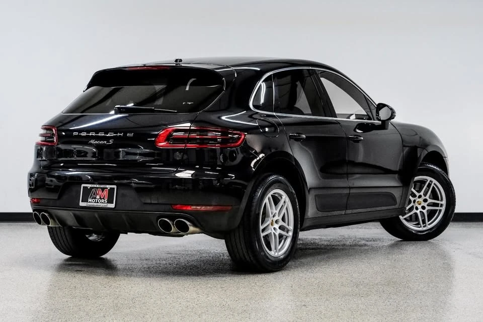 2017 Porsche Macan - Image 8 of 20