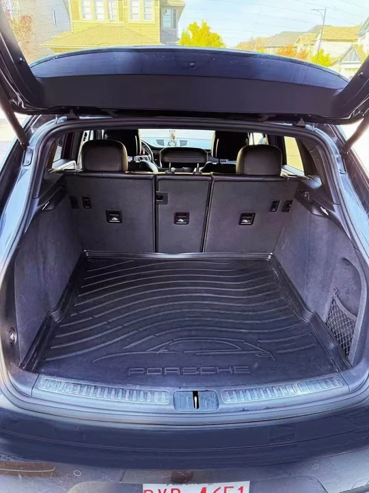2017 Porsche Macan - Image 6 of 6