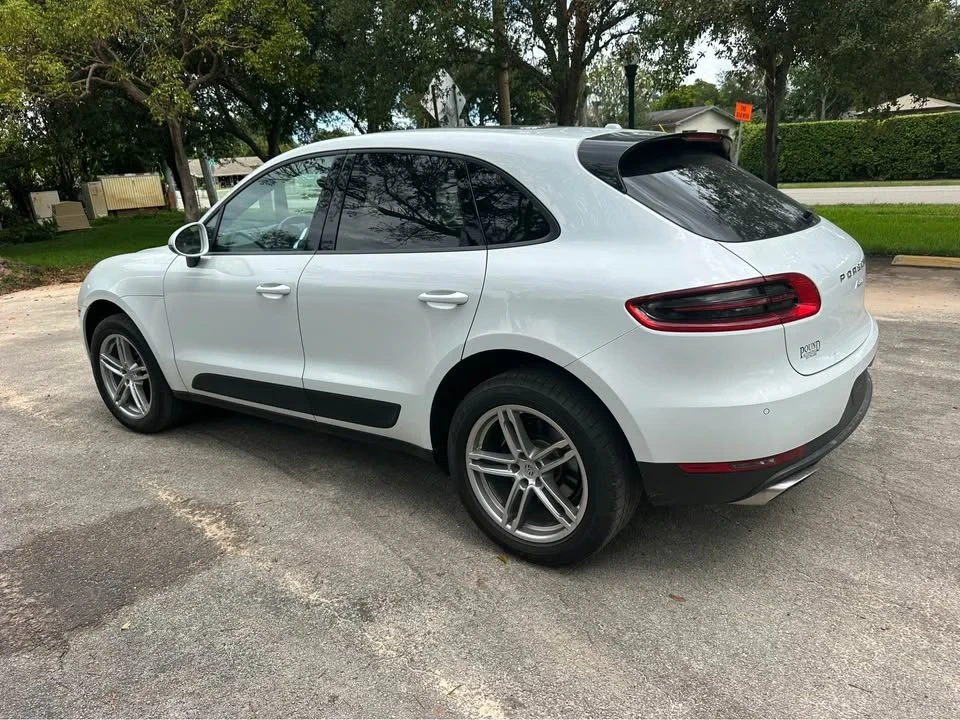 2017 Porsche Macan - Image 6 of 13