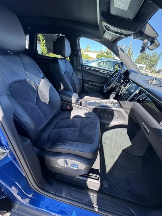 2017 Porsche Macan - Image 13 of 14