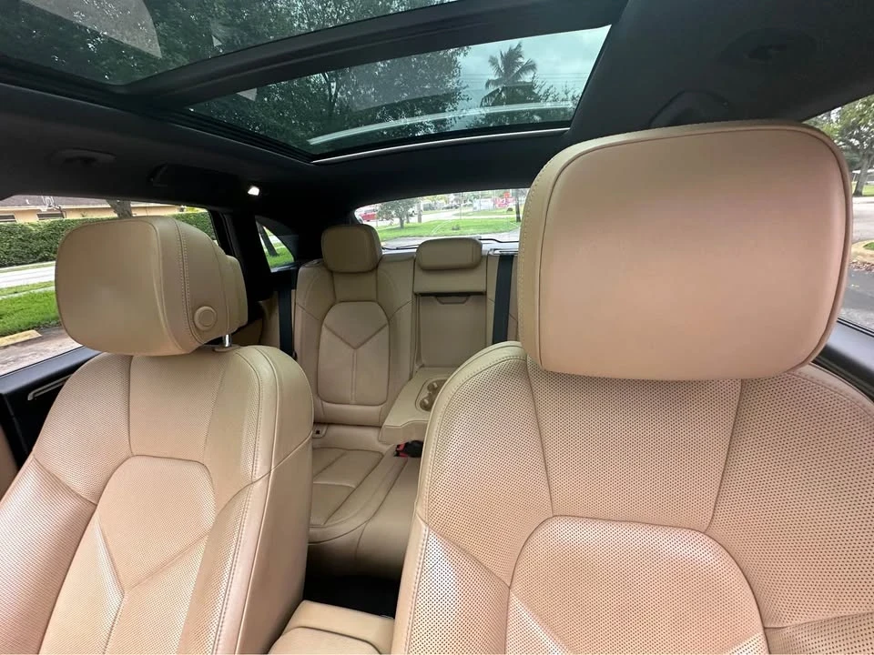 2017 Porsche Macan - Image 12 of 13