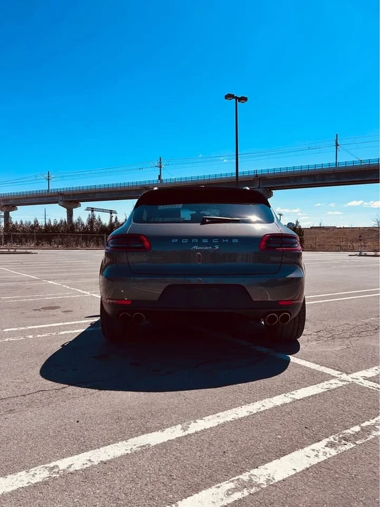 2017 Porsche Macan - Image 3 of 9