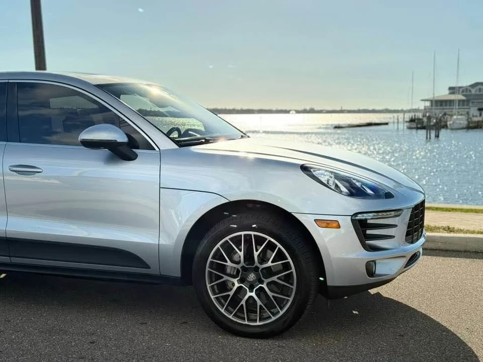2017 Porsche Macan - Image 4 of 20