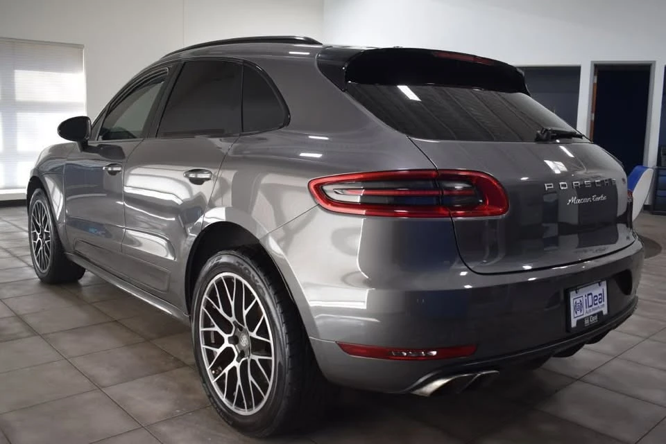 2017 Porsche Macan - Image 2 of 20