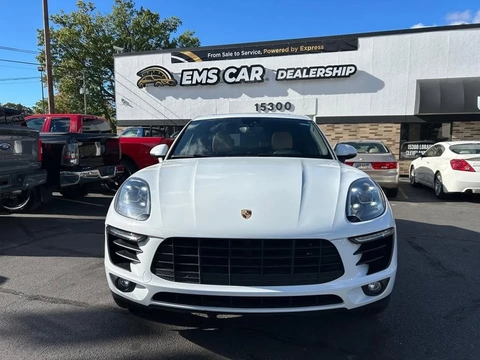 2017 Porsche Macan - Image 2 of 18
