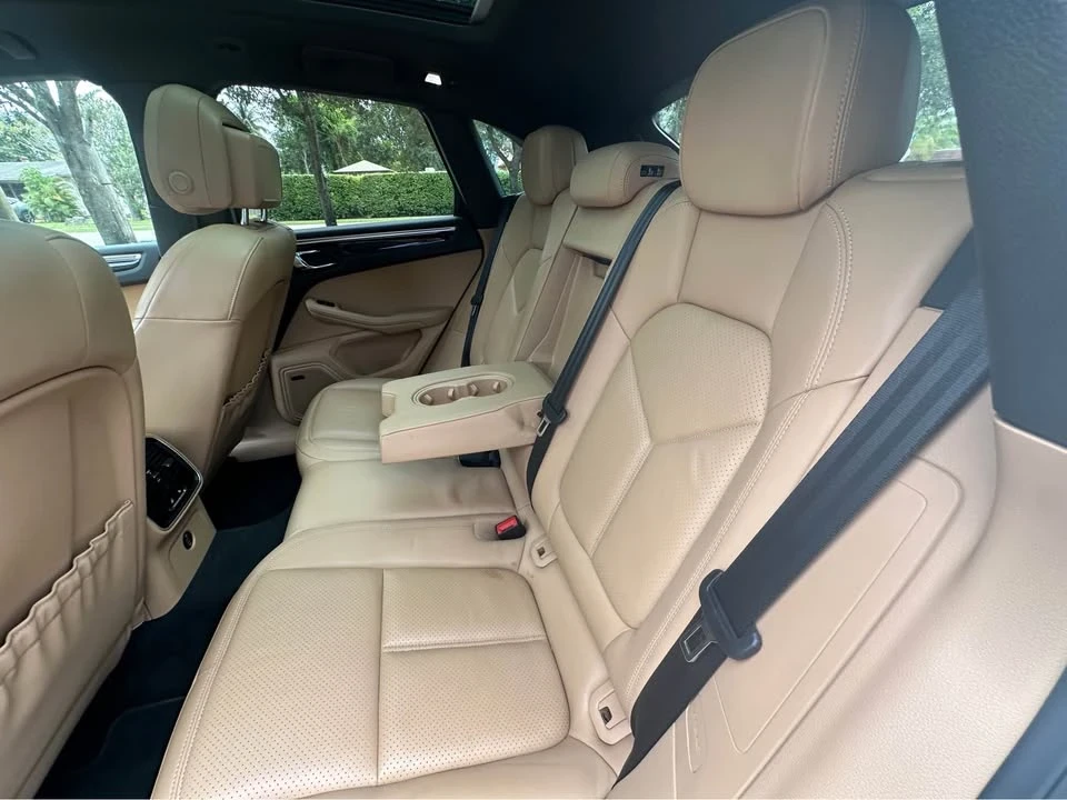 2017 Porsche Macan - Image 7 of 13