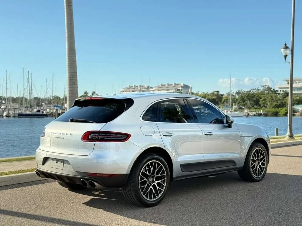 2017 Porsche Macan - Image 6 of 19