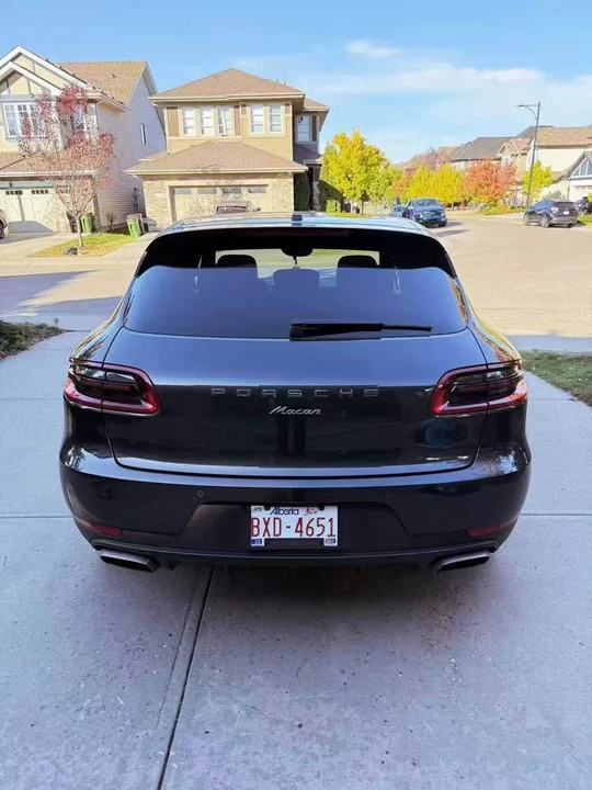 2017 Porsche Macan - Image 3 of 6