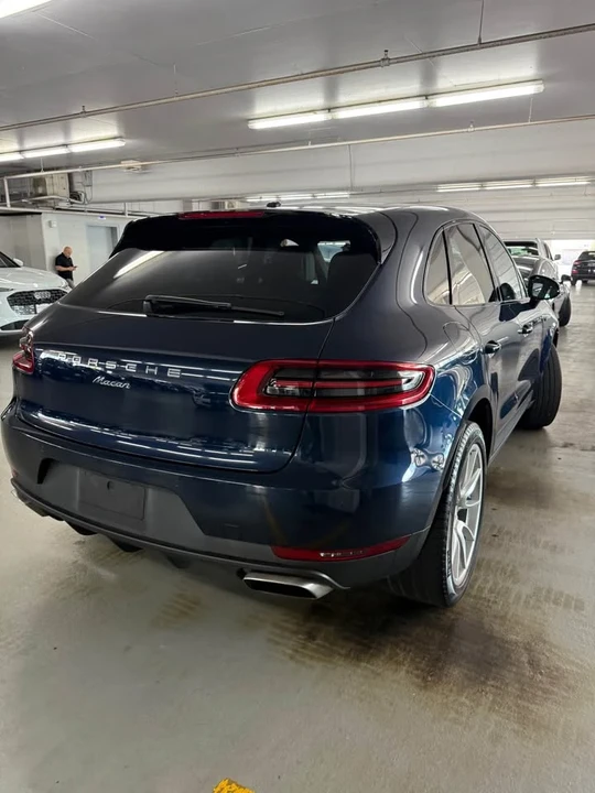 2017 Porsche Macan - Image 11 of 11