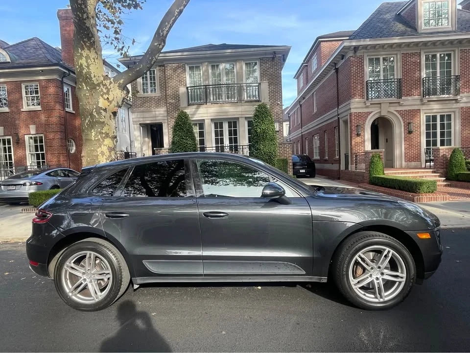 2017 Porsche Macan - Image 7 of 19