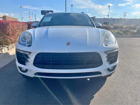2017 Porsche Macan