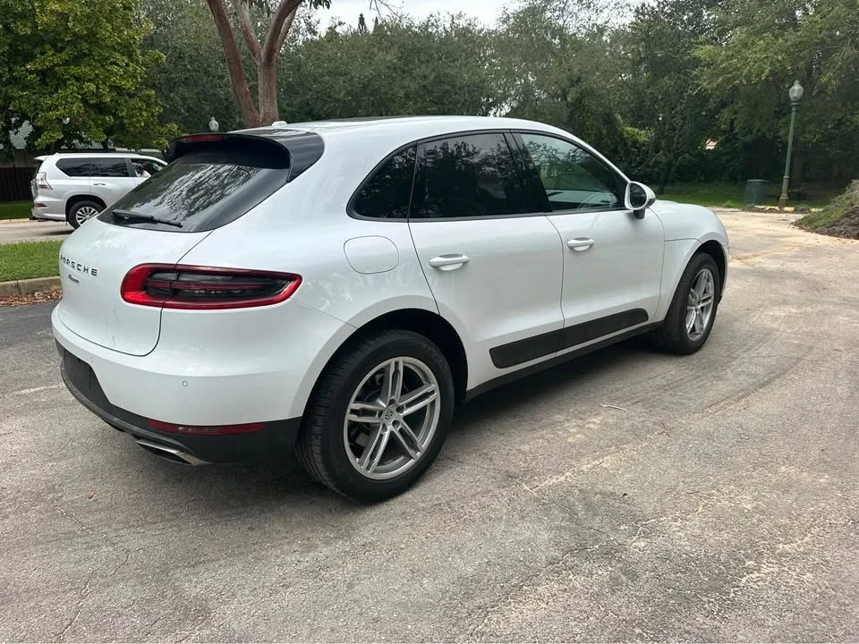 2017 Porsche Macan - Image 4 of 13