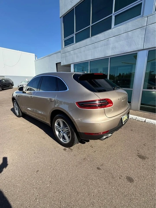 2017 Porsche Macan - Image 5 of 15