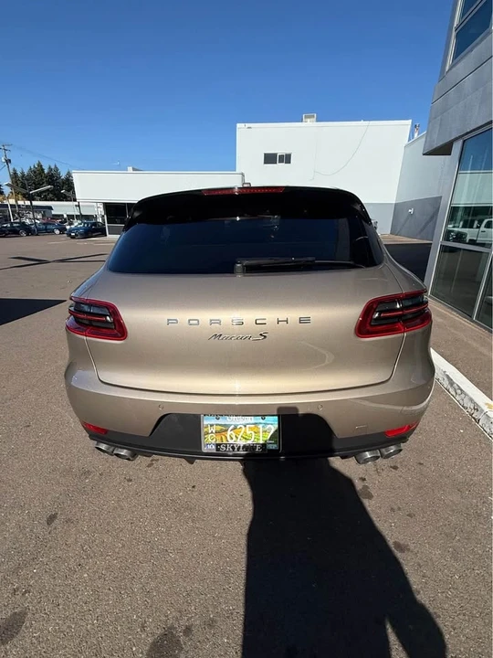 2017 Porsche Macan - Image 7 of 15