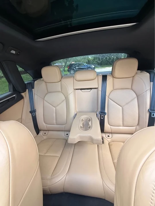 2017 Porsche Macan - Image 10 of 10