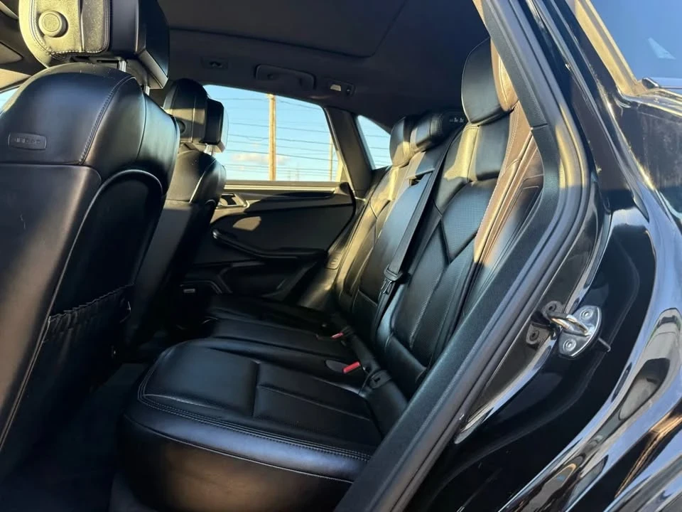 2017 Porsche Macan - Image 13 of 15