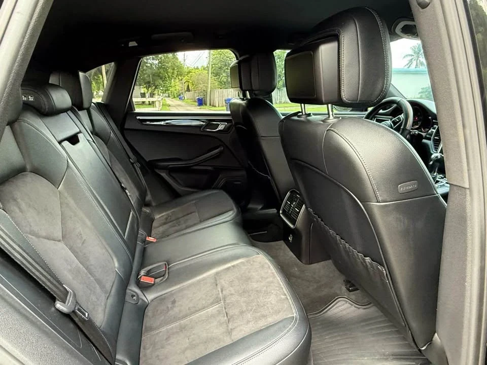 2017 Porsche Macan - Image 4 of 16