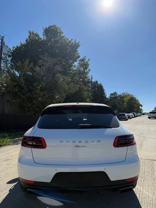 2017 Porsche Macan - Image 4 of 5