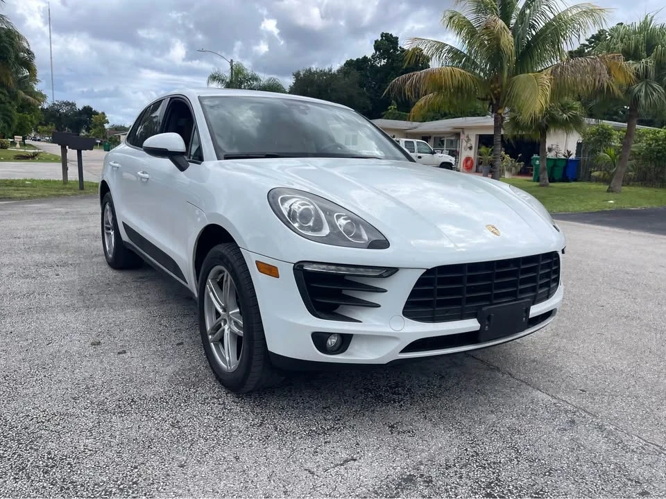 2017 Porsche Macan - Image 3 of 13