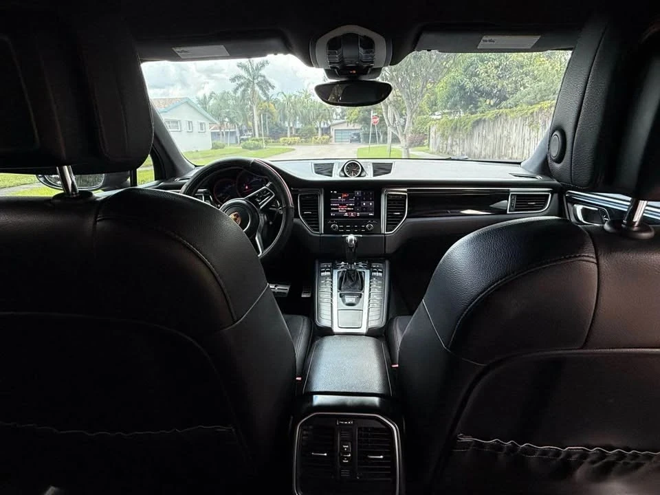 2017 Porsche Macan - Image 3 of 16