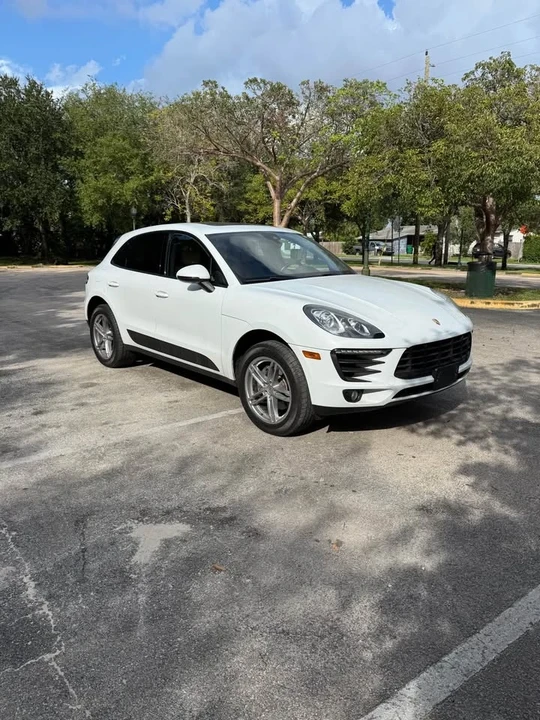2017 Porsche Macan - Image 3 of 10