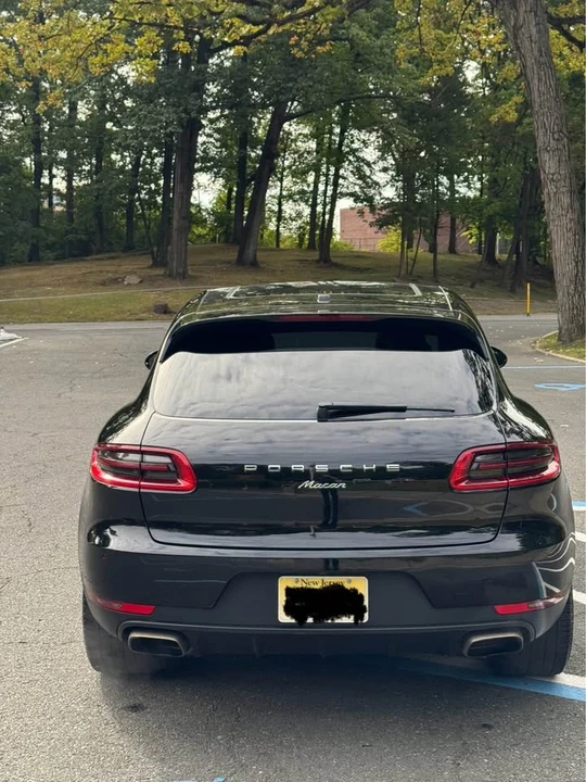 2017 Porsche Macan - Image 6 of 20