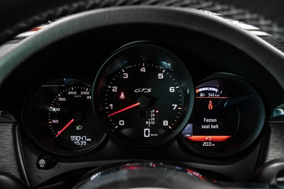 2017 Porsche Macan - Image 13 of 20