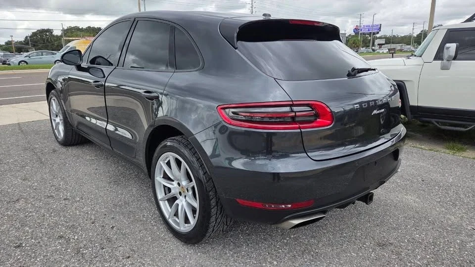 2017 Porsche Macan - Image 3 of 17