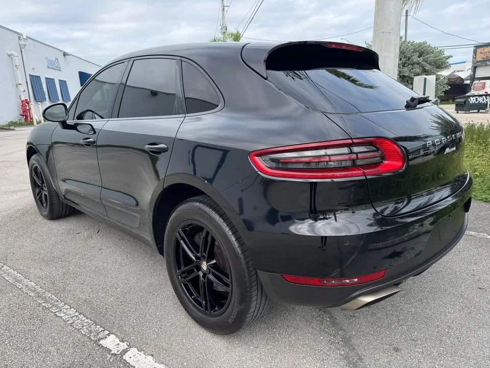 2017 Porsche Macan - Image 3 of 18