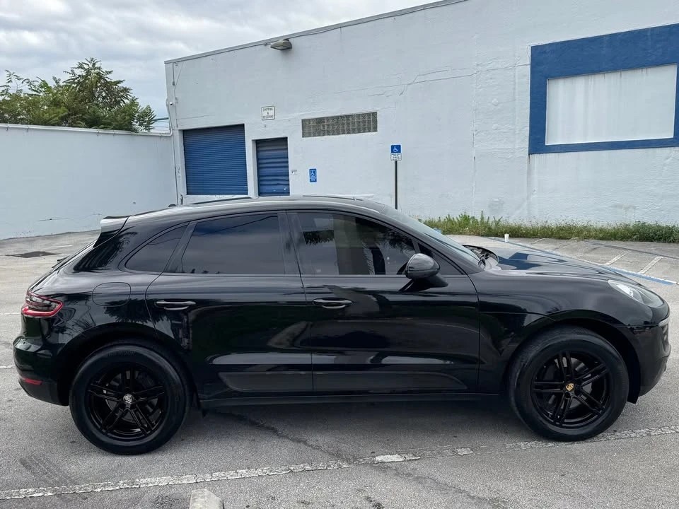 2017 Porsche Macan - Image 6 of 18
