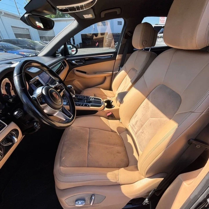 2017 Porsche Macan - Image 12 of 20