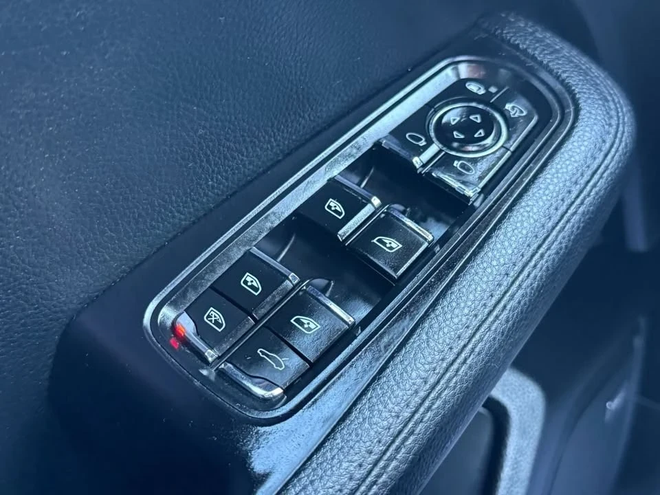 2017 Porsche Macan S - Image 18 of 20