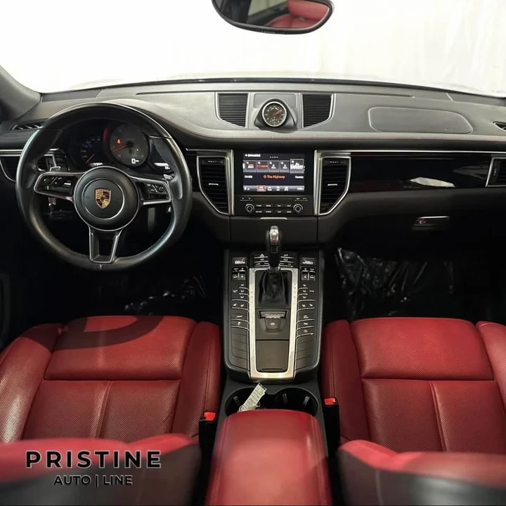 2017 Porsche Macan - Image 8 of 20