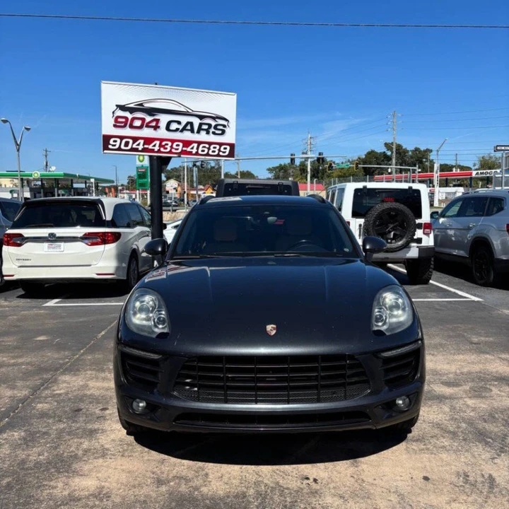 2017 Porsche Macan - Image 2 of 20