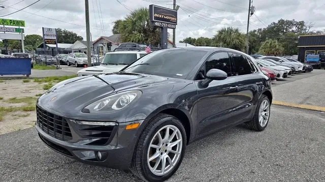 2017 Porsche Macan Base