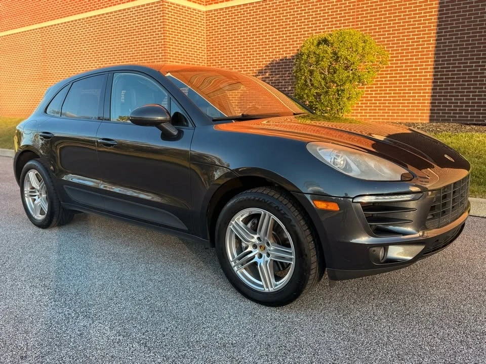 2017 Porsche Macan - Image 10 of 18