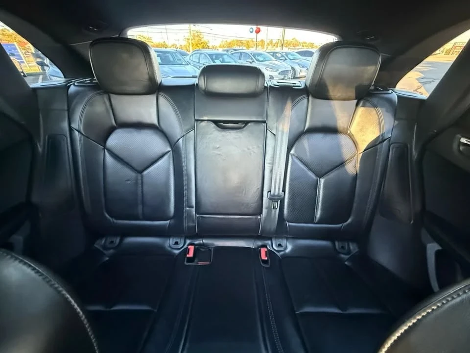 2017 Porsche Macan - Image 15 of 15