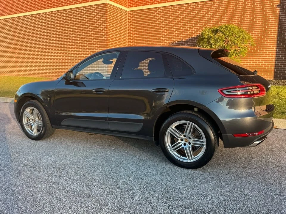 2017 Porsche Macan - Image 6 of 18