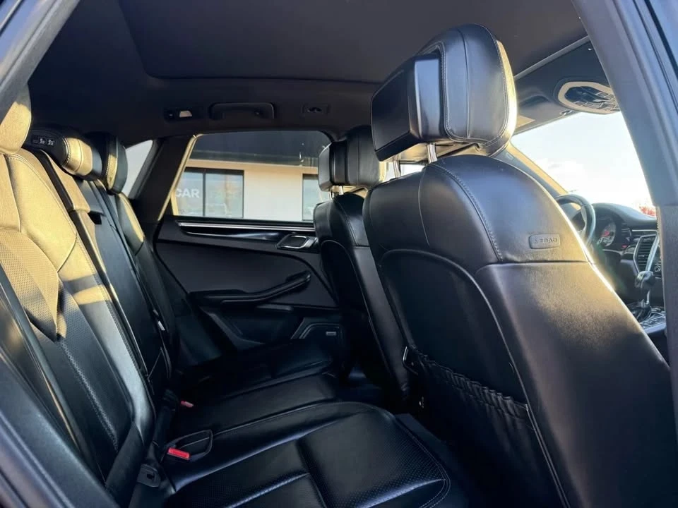 2017 Porsche Macan S - Image 10 of 20