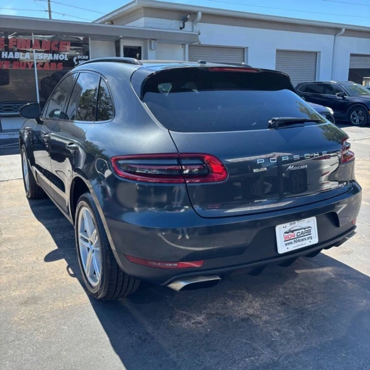 2017 Porsche Macan - Image 10 of 20