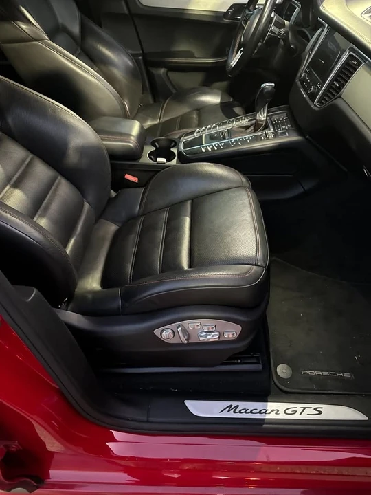 2017 Porsche Macan - Image 5 of 6