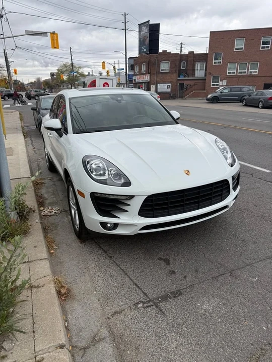 2017 Porsche Macan - Image 11 of 11