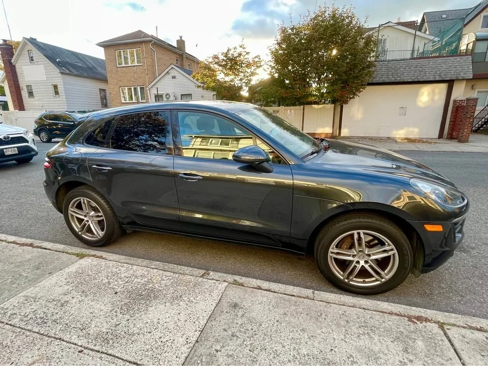 2017 Porsche Macan - Image 6 of 17