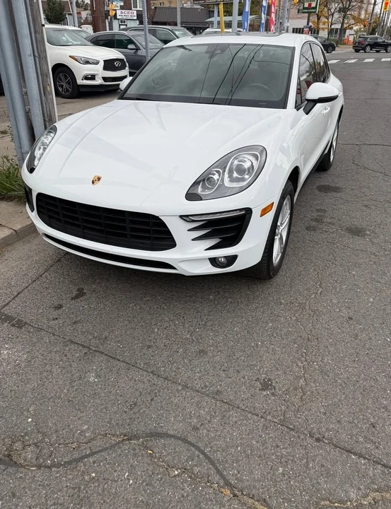 2017 Porsche Macan - Image 3 of 11