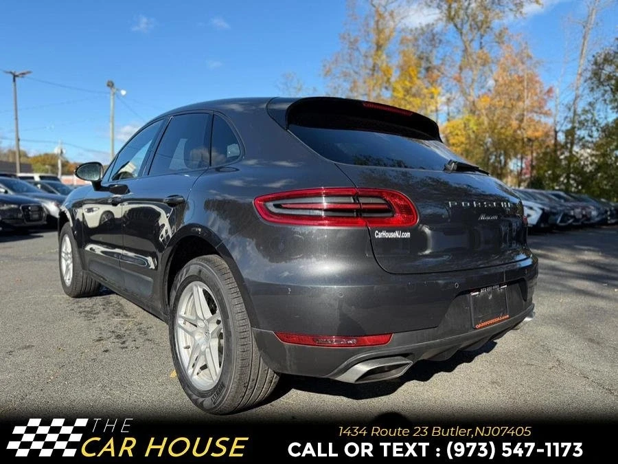 2017 Porsche Macan - Image 10 of 17