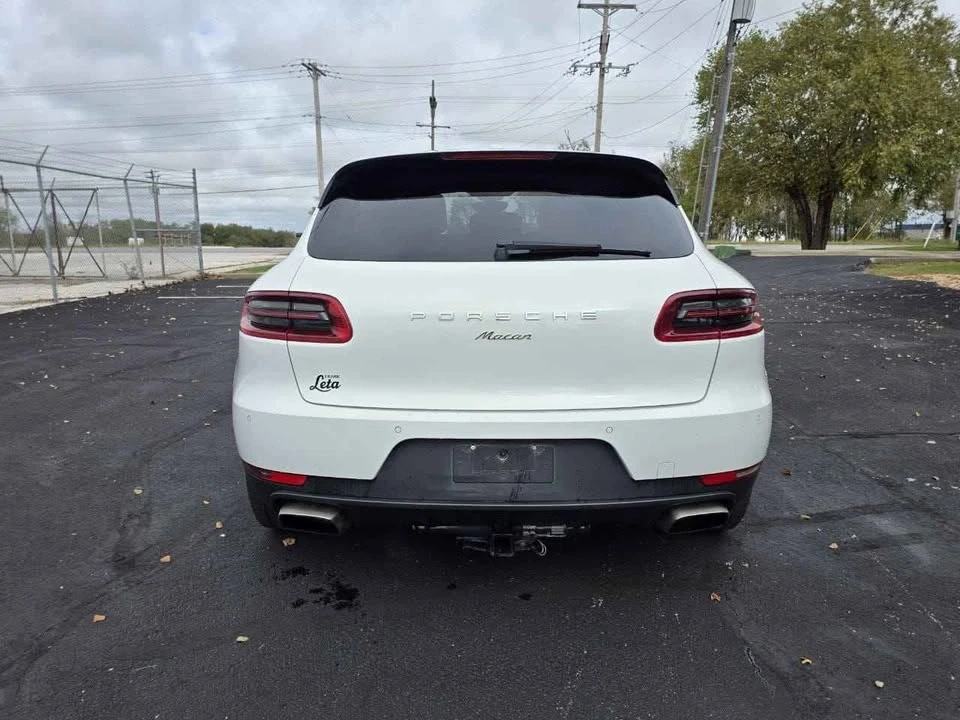 2017 Porsche Macan - Image 4 of 13