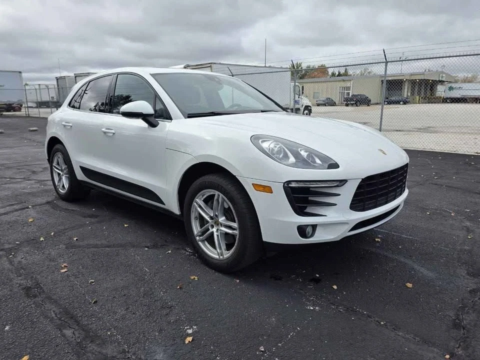 2017 Porsche Macan - Image 7 of 13