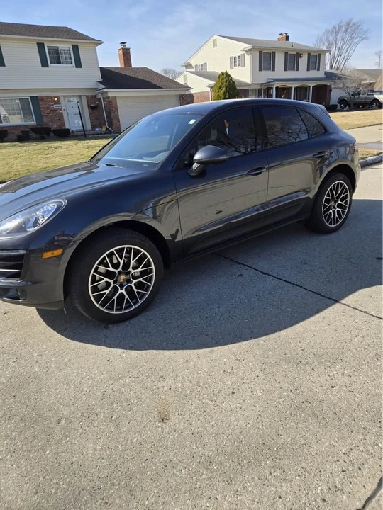 2017 Porsche Macan - Image 3 of 12