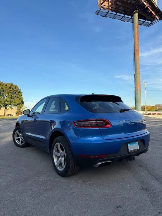 2017 Porsche Macan - Image 3 of 15